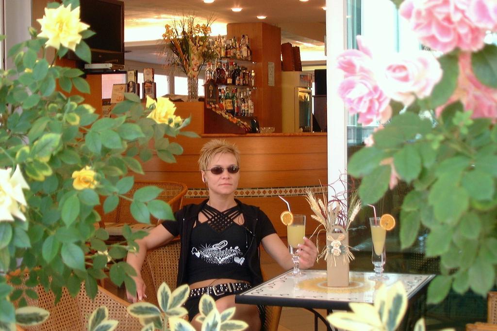 Hotel Kadett Rimini Zewnętrze zdjęcie