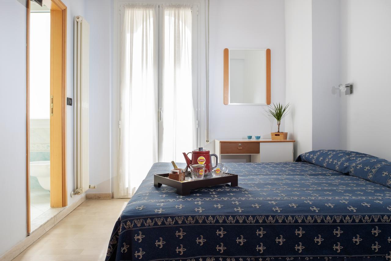 Hotel Kadett Rimini Zewnętrze zdjęcie