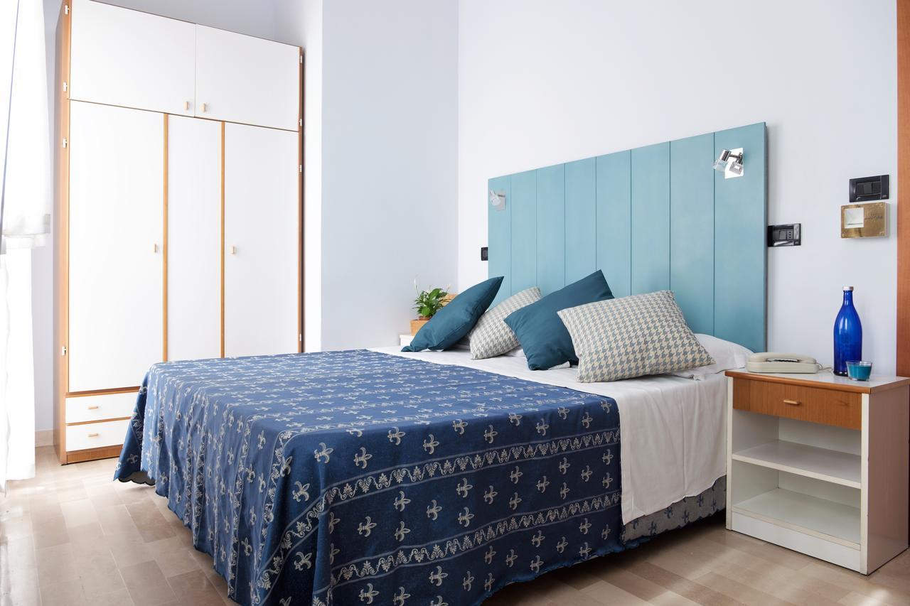 Hotel Kadett Rimini Zewnętrze zdjęcie